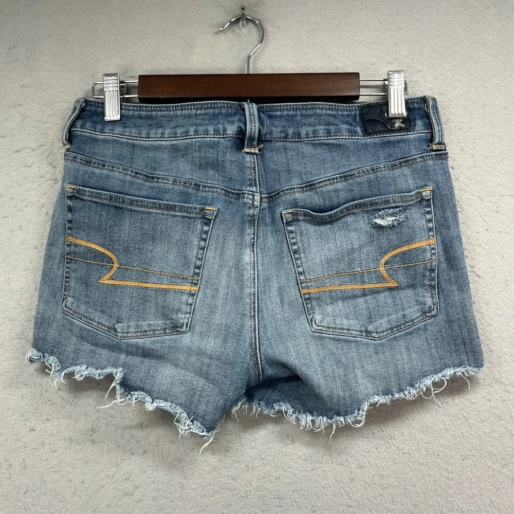 American Eagle Outfitters medium wash